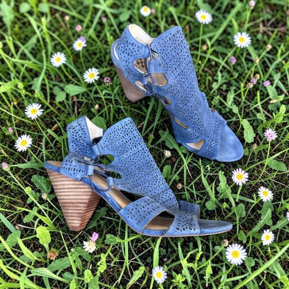 Vince Camuto Eadon Blue Suede Sandals Laser-cut Stacked Cone Heels Size 8.5